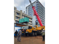 500 千瓦集裝箱柴油發電機組中選擇濰柴動力柴油機配套悅成無刷發電機